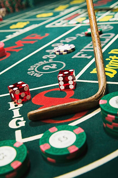 wahanatoto live blackjack table in progress with dealer and multiple players wahanatoto live blackjack table in progress with dealer and multiple players